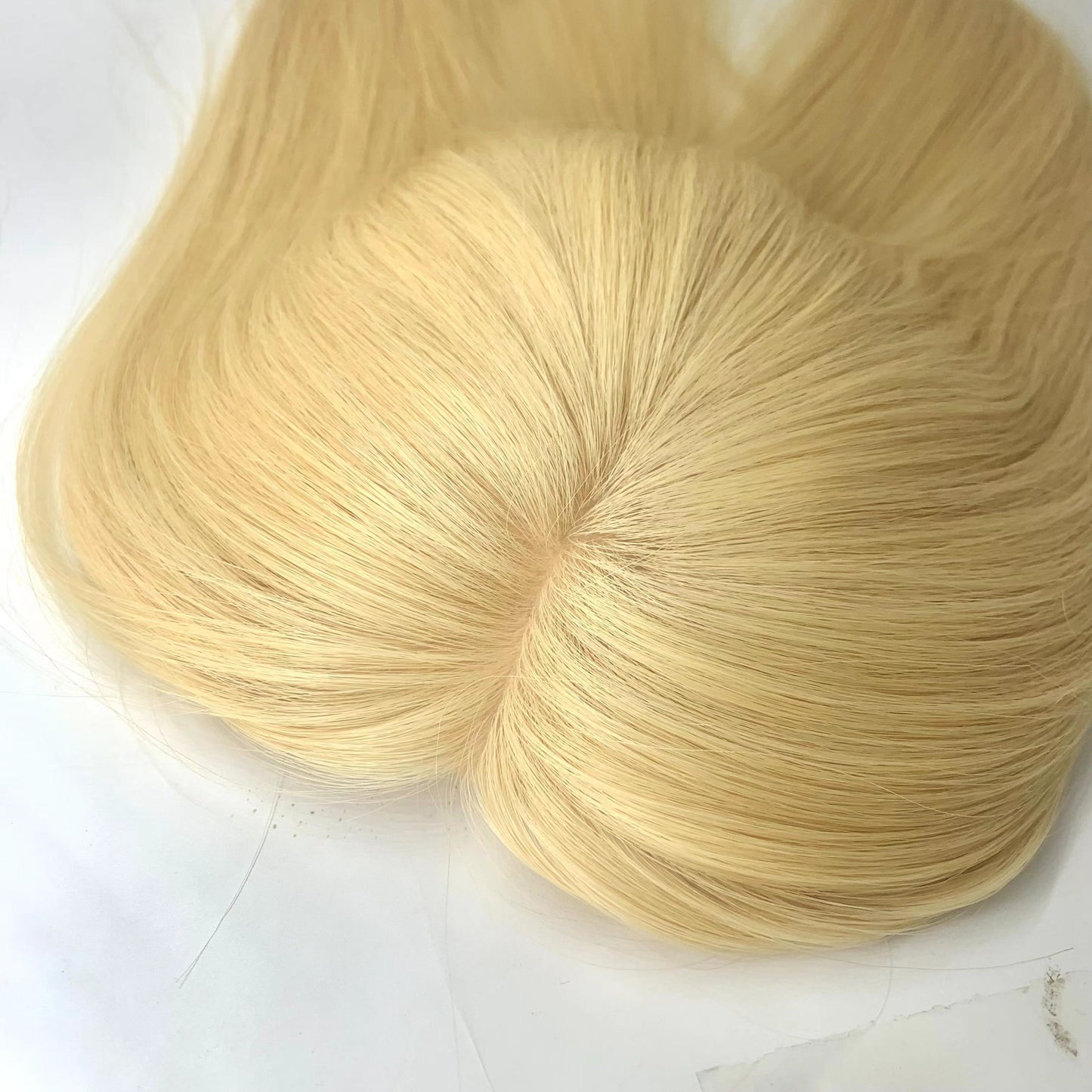 Base en soie + PU 5×5″ 16″ couleur de cheveux vierges 613# Annie Topper